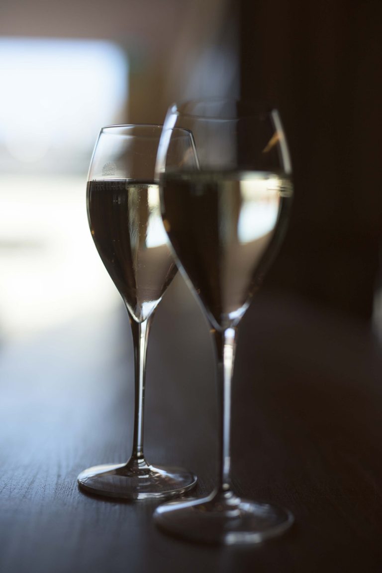 Zwei Gläser Prosecco – Aperitivo im il Boccone Konstanz
